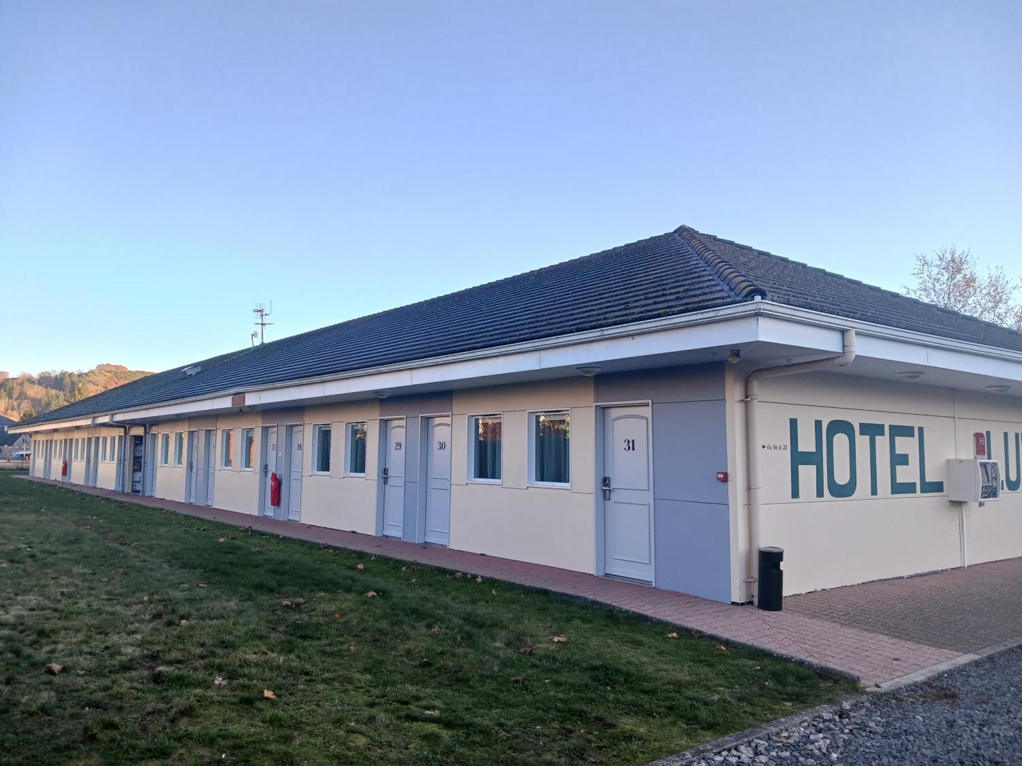 The Originals Access, Hotel Le Lutea Riom-ès-Montagne Екстериор снимка